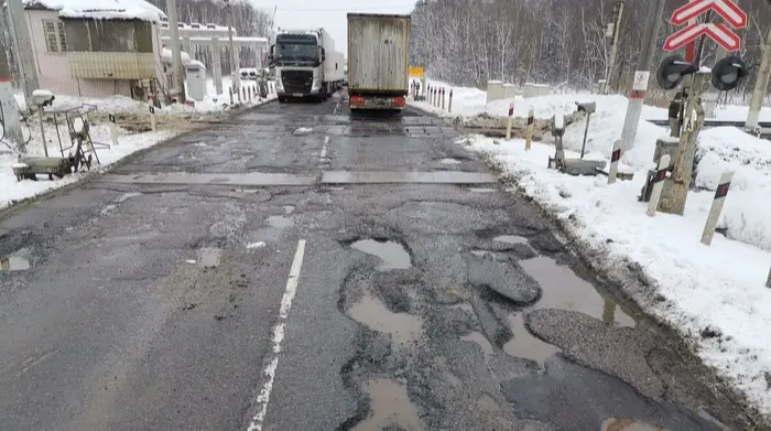 Росія на чверть скоротила ремонт доріг