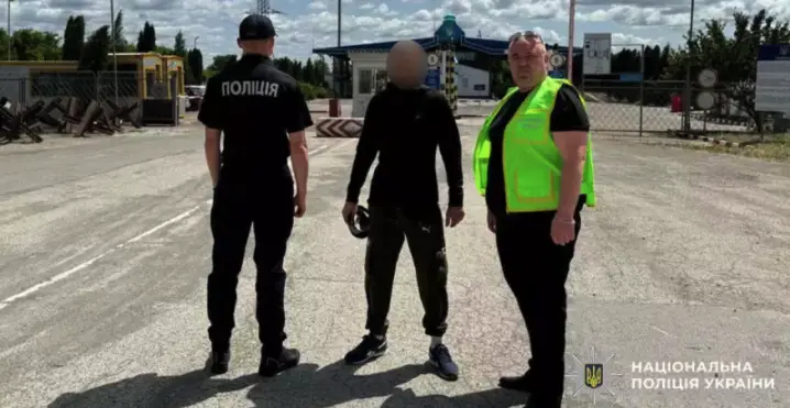 З Буковини примусово видворили громадянина Молдови, який відбув 14-річне покарання за вбивство