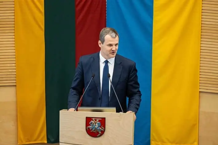 Антикорупційна комісія Сейму Литви взялась за бізнес-зв'язки прем'єр-міністра