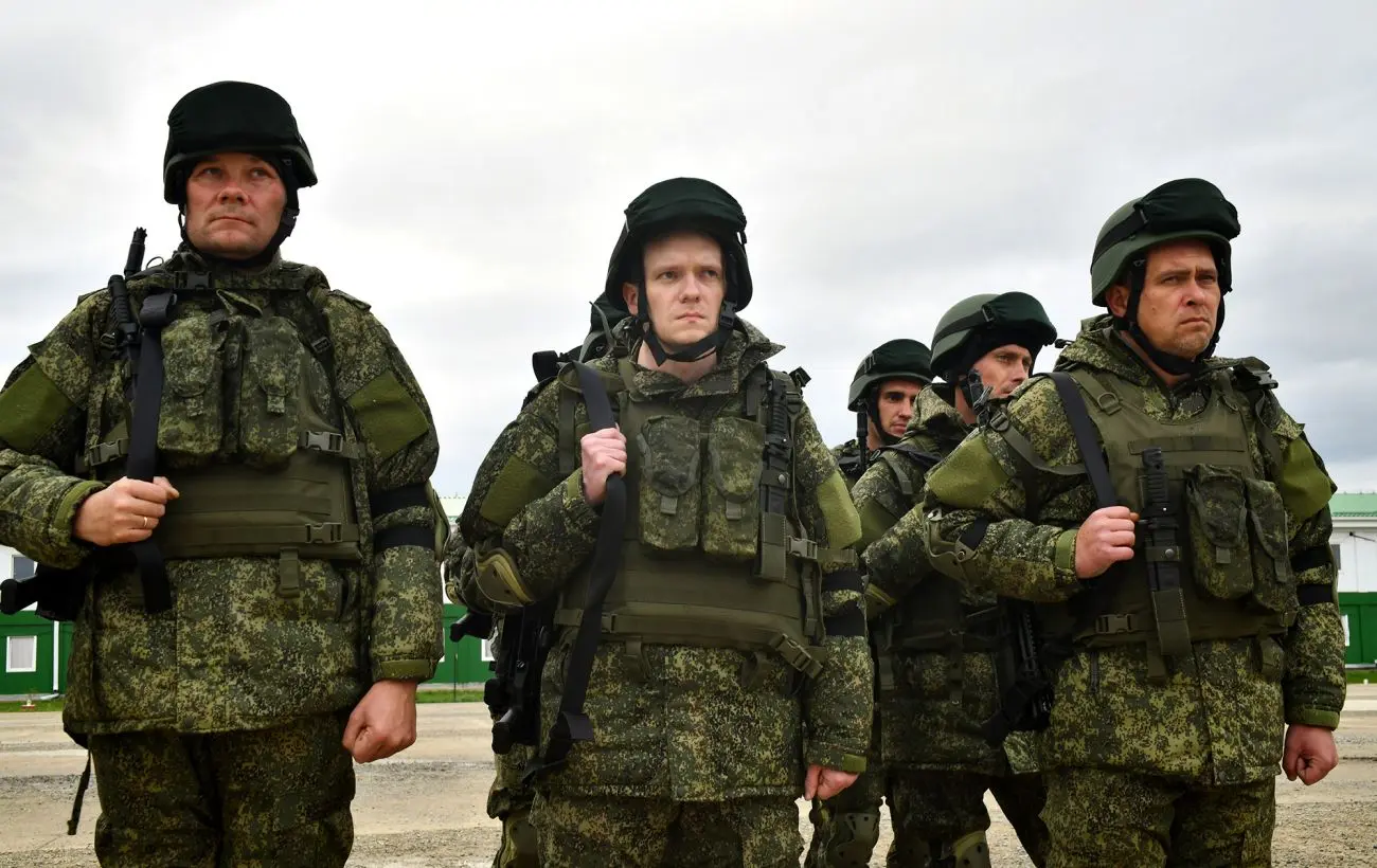 Армія боржників: як Росія скуповує "добровольців" для війни в Україні