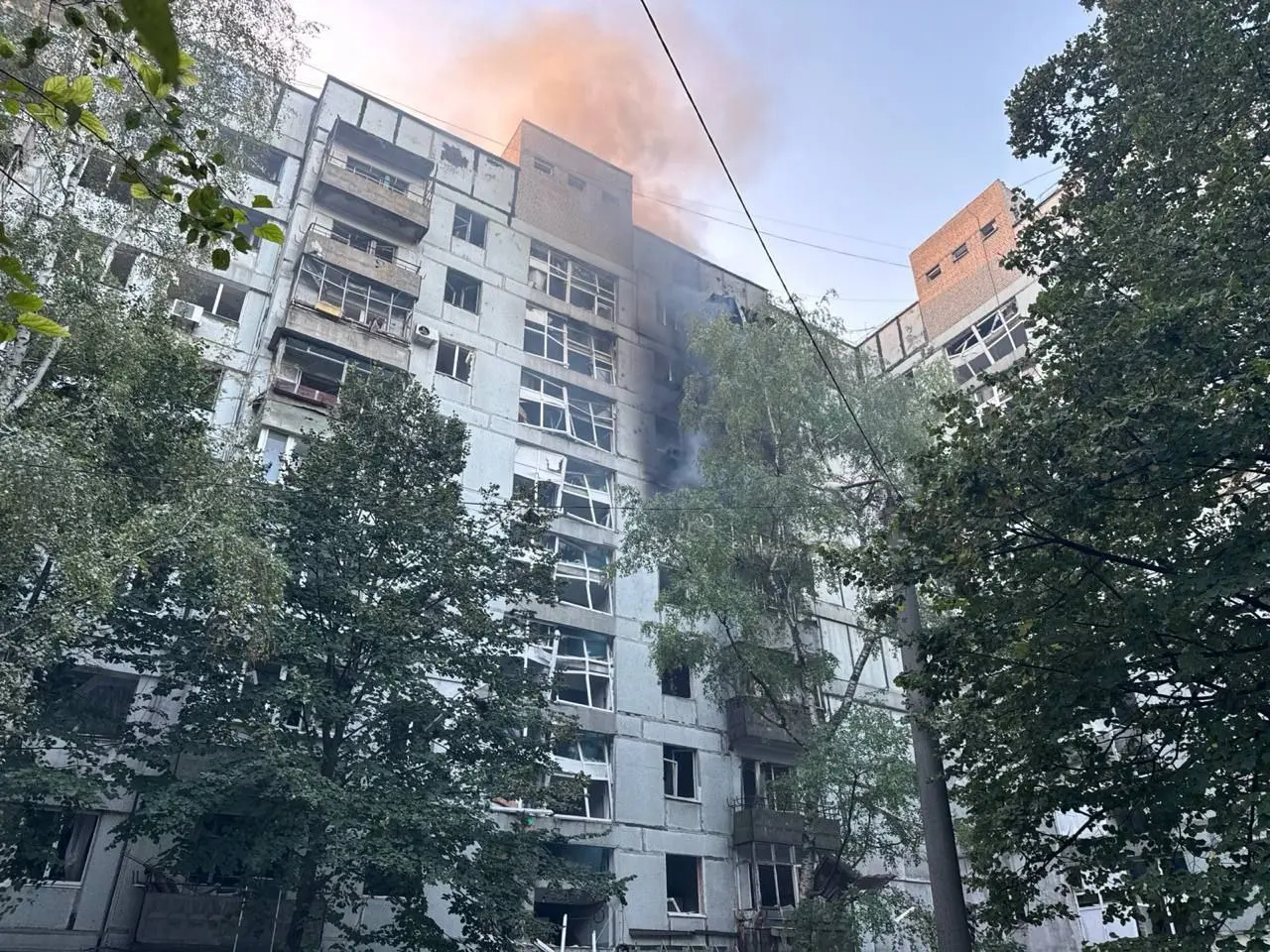 Загинула одна людина, 13 постраждало: голова ДніпроОВА показав наслідки влучання в багатоповерхівку