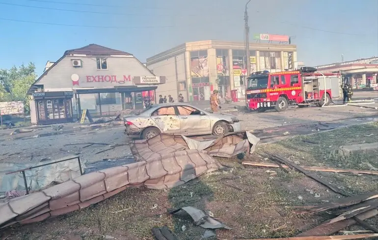 «Важко жити в одному місці стільки років, а потім покинути його»: як Добропілля рятується від російського наступу
