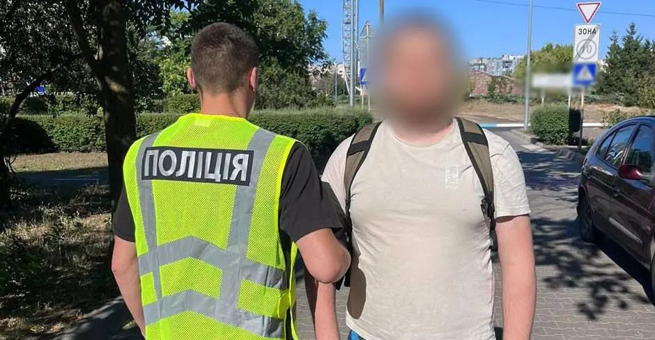 В Одесі чоловік намагався підпалити квартиру військового