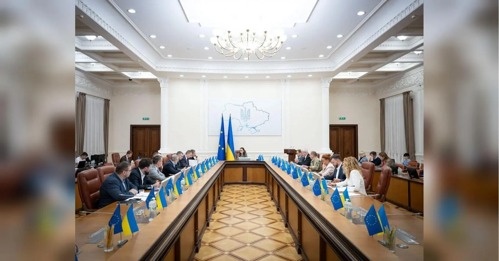 На життя в 2026-му не вистачить майже 2 трильйони гривень: що відомо про держбюджет на майбутній рік