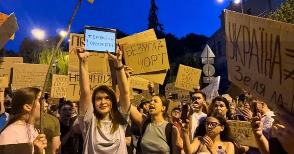 Депутатка Мар'яна Безугла пояснила свою поведінку синдромом Аспергера