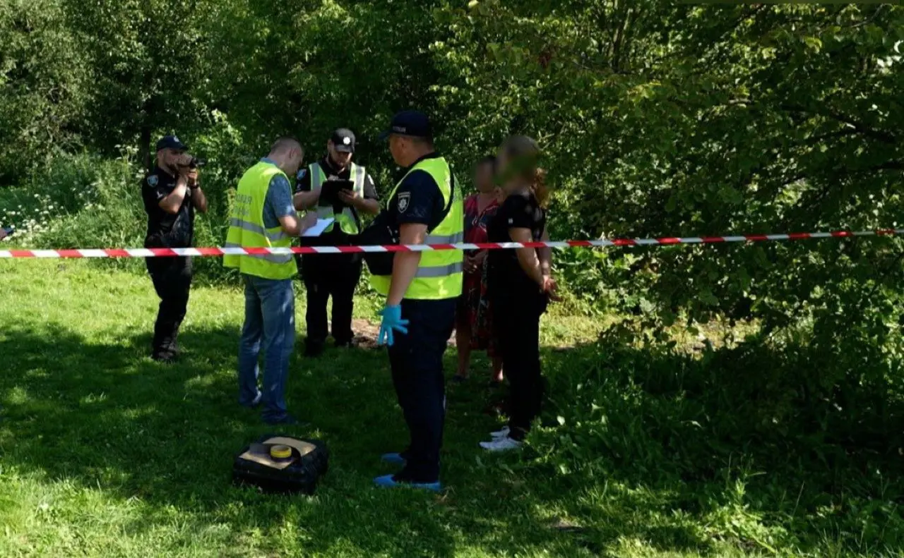 Житель Києва зґвалтував і вбив 17-річну дівчину у лісосмузі