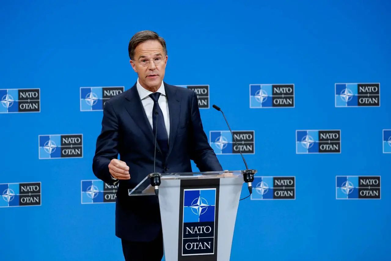 Рютте підтримав позицію Трампа, що НАТО має збивати літаки РФ, "якщо необхідно"