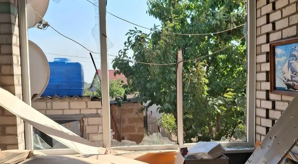 Через обстріли на Херсонщині поранено двох людей і пошкоджено 20 об’єктів