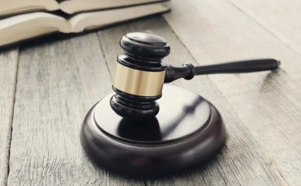 Двоє наркозбувачів з Деснянського району постануть перед судом