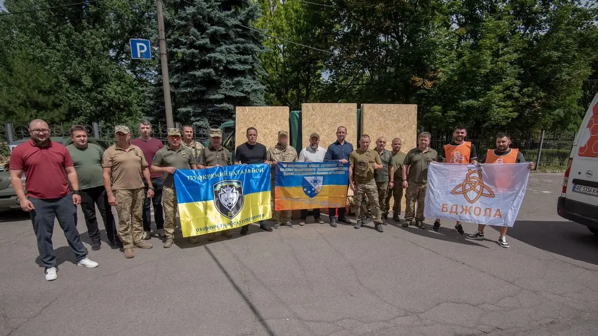 У Кам’янському передали допомогу 6 військовим підрозділам