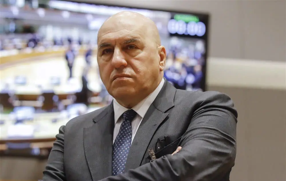 Міністр оборони Італії вважає образою внесення до списку "русофобів"