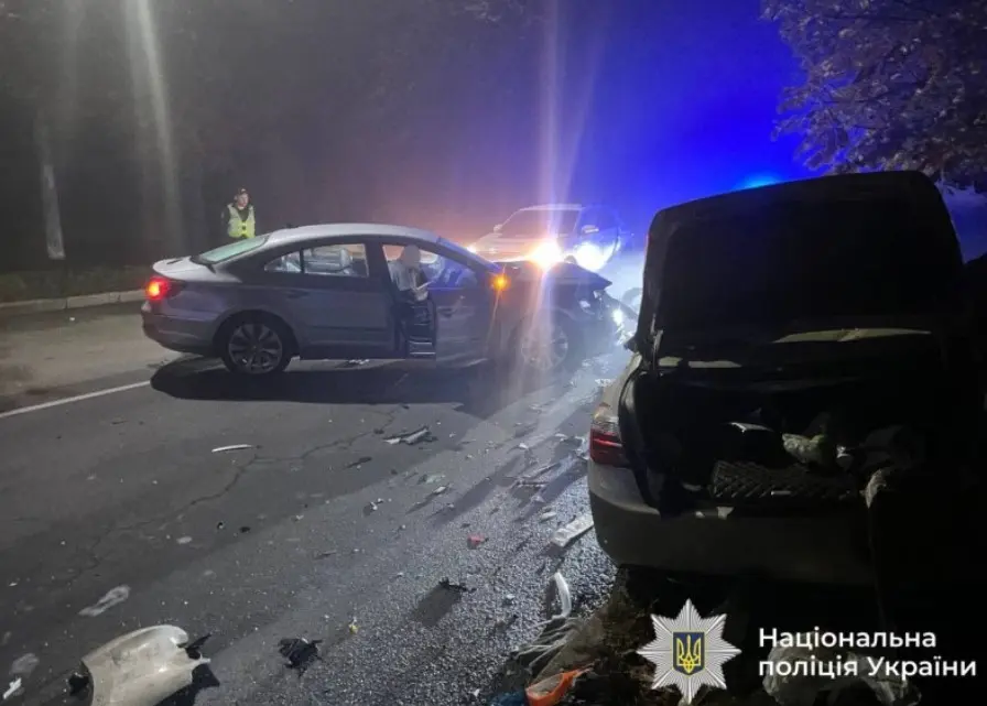 У Вінниці на вулиці Первозванного загинув власник авто, який стояв біля машини
