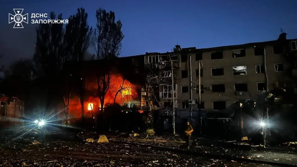 Війна, день 1284: масований удар РФ по Україні та атаки у відповідь ЗСУ по НПЗ в Росії