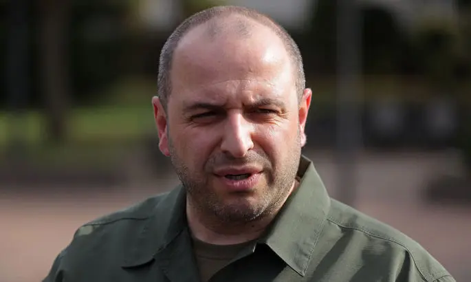 Министр обороны Умеров не пришел в Раду с докладом о фортификациях