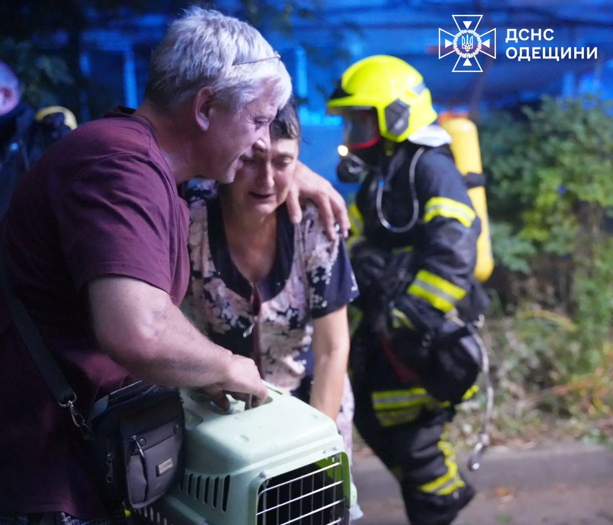 В одеській п’ятиповерхівці через коротке замикання кондиціонеру сталася пожежа (фото, відео)