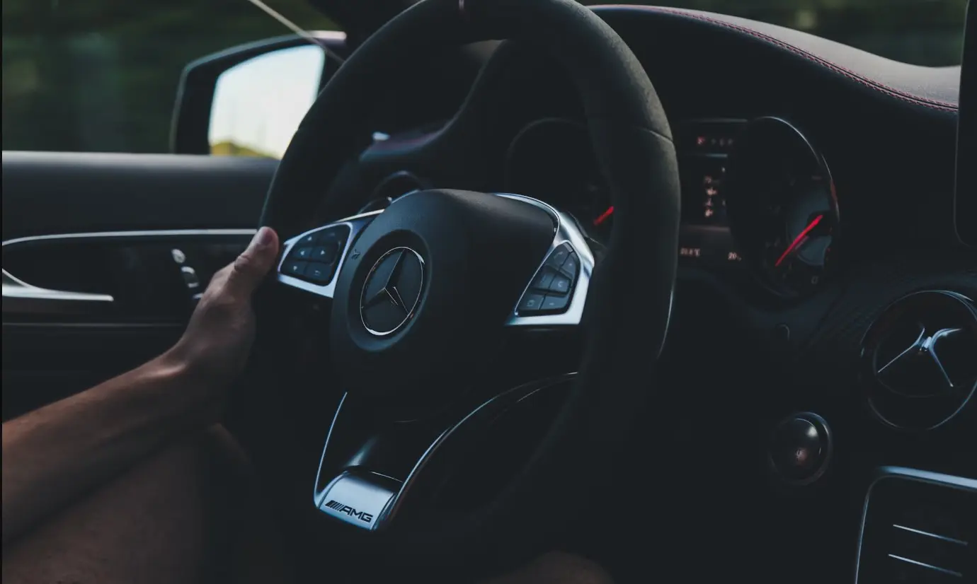Перша реєстрація авто у 2025 році. Скільки це коштує?