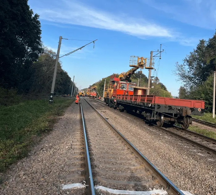 На Київщині відновили пошкоджену вибухами залізницю на дільниці Васильків — Боярка (фото)