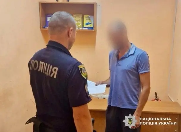 На Київщині господар посварився зі своїм гостем і вбив його лопатою