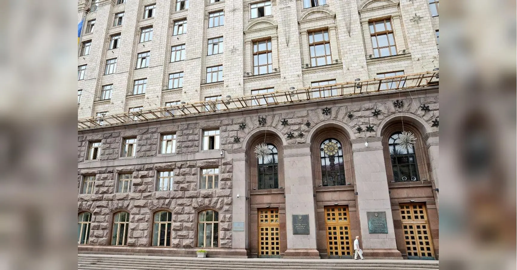 Руйнує довіру до України: Борислав Береза заявив про підготовку владою обшуків та вручення підозр депутатам Київради