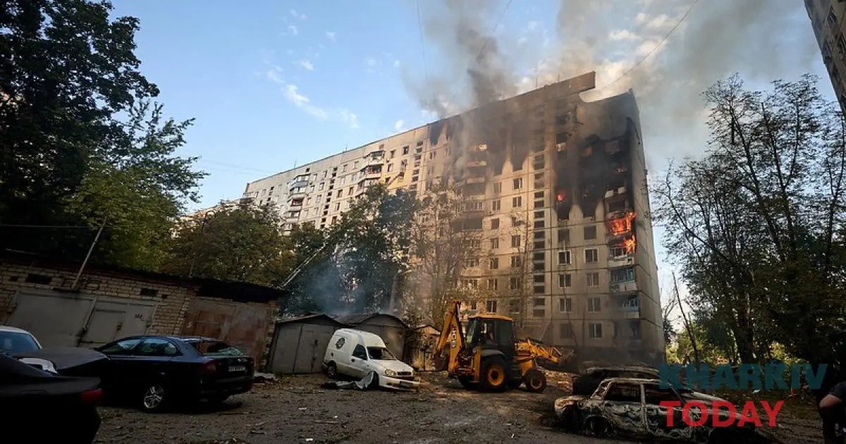 У Харкові знесуть під'їзд пошкодженої багатоповерхівки