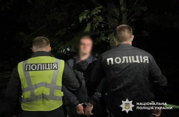 Підпалював автівки та готував вбивство високопосадовця ЗСУ: у Києві затримано агента РФ