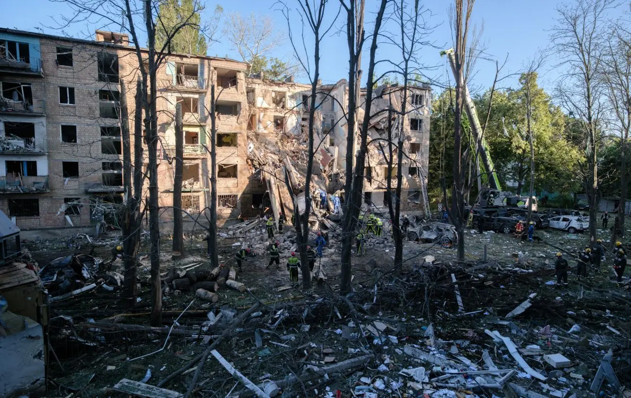 "Пробила до підвалу": Клименко розповів про ракетний удар по будинку в Києві