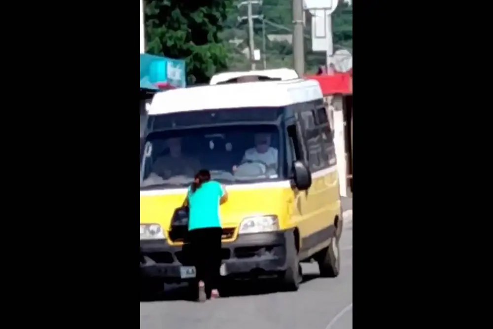 В Мерефі 71-річну жінку доставили до лікарні із забоями після конфлікту зі співробітниками ТЦК