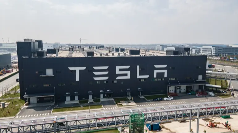 Tesla вже не крута: марка втрачає привабливість