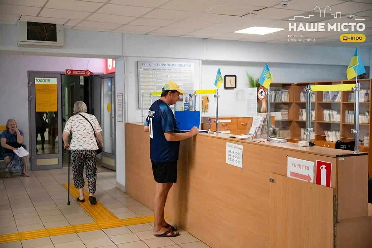 У Дніпропетровській області на 57% зросла кількість випадків COVID-19: циркулює новий штам Stratus