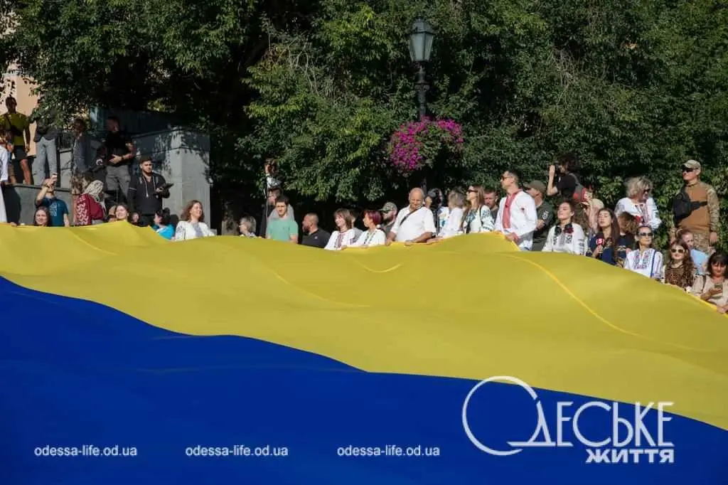 Наші герої та будинок на лікарняному: сім миттєвостей одеського тижня