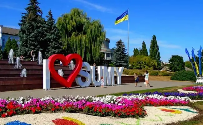 У НАТО вважають нереальним оточення Сум і кажуть про значні втрати армії РФ