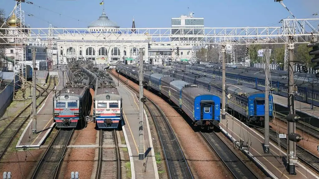 На літо в Одесу призначено додаткові поїзди з комфортними вагонами