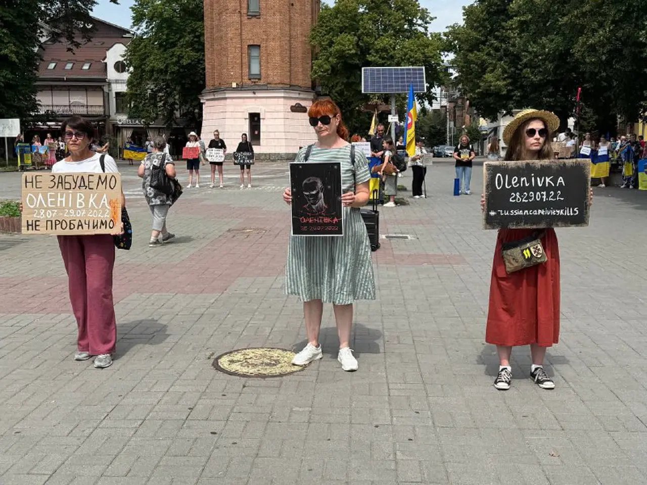 Третя річниця теракту в Оленівці: у Вінниці пройшла акція на підтримку полонених