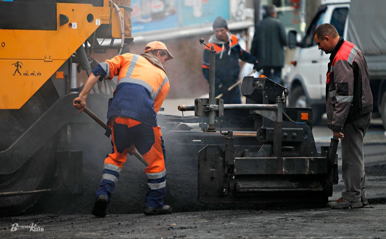 До 19 червня частково обмежать рух транспорту вулицею Богатирською у напрямку проспекту Степана Бандери