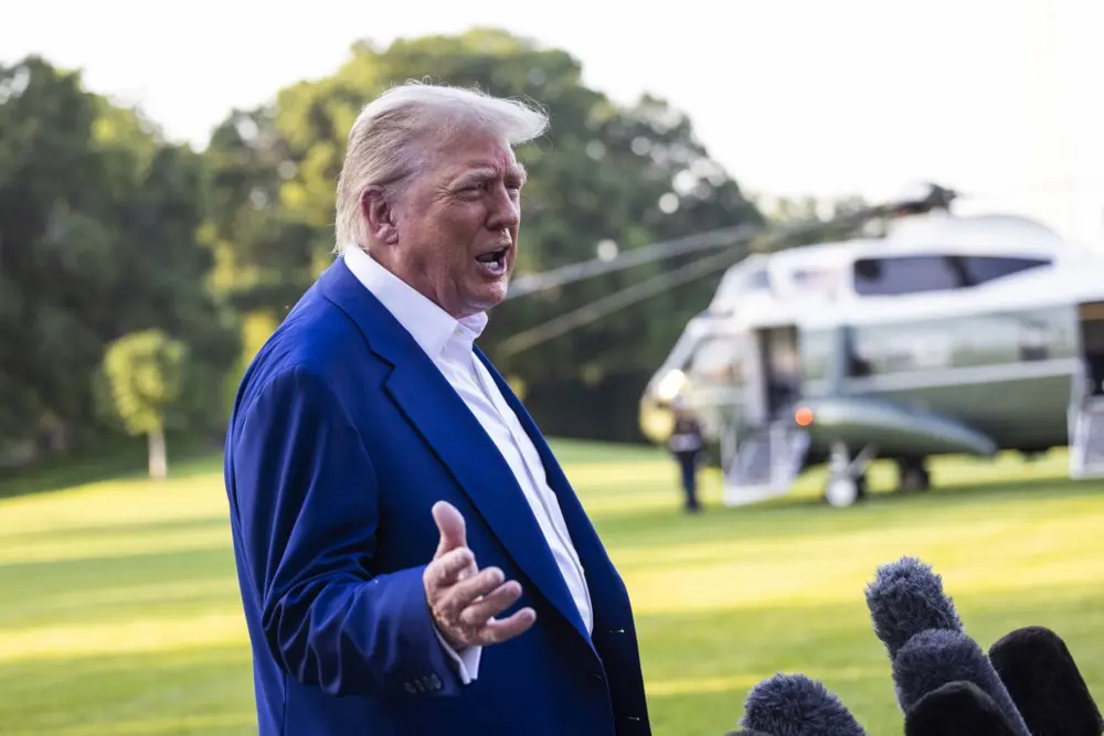 Трамп заявил, что Байден опустошил США, передав оружие Украине