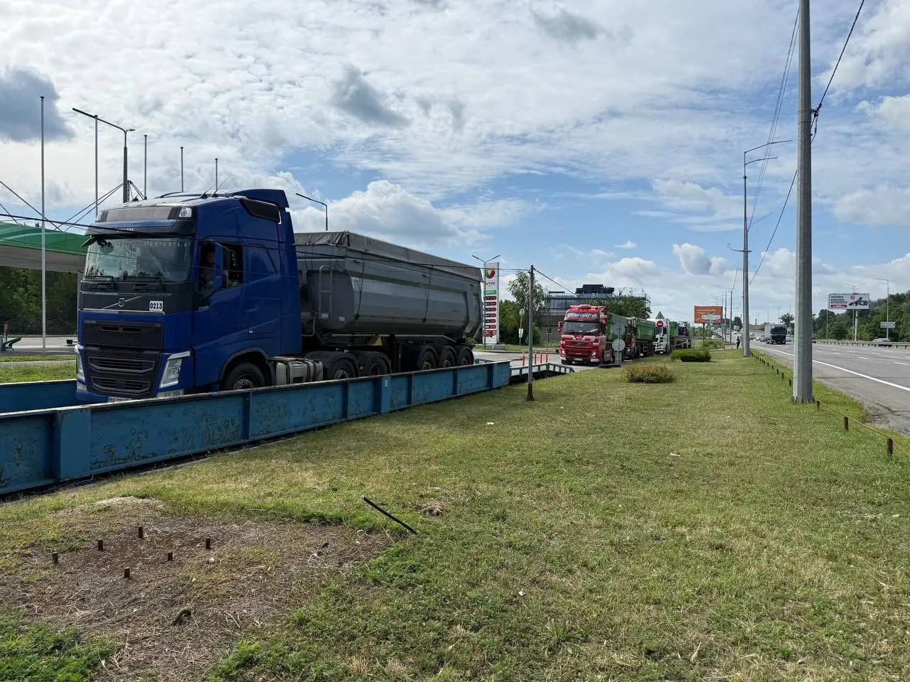 Микола Калашник: Разом з «Укртрансбезпекою» напрацювали механізм спільних дій з посилення на Київщині контролю за вантажним транспортом