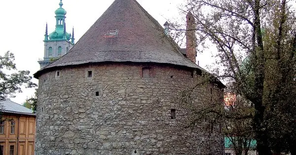 Суд виселив спілку архітекторів з Порохової вежі у Львові