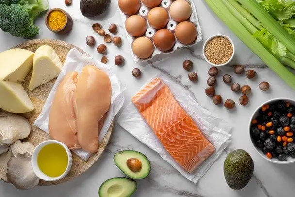 Щоб шкіра сяяла, а суглоби не скрипіли: 5 продуктів з колагеном, які повертають молодість
