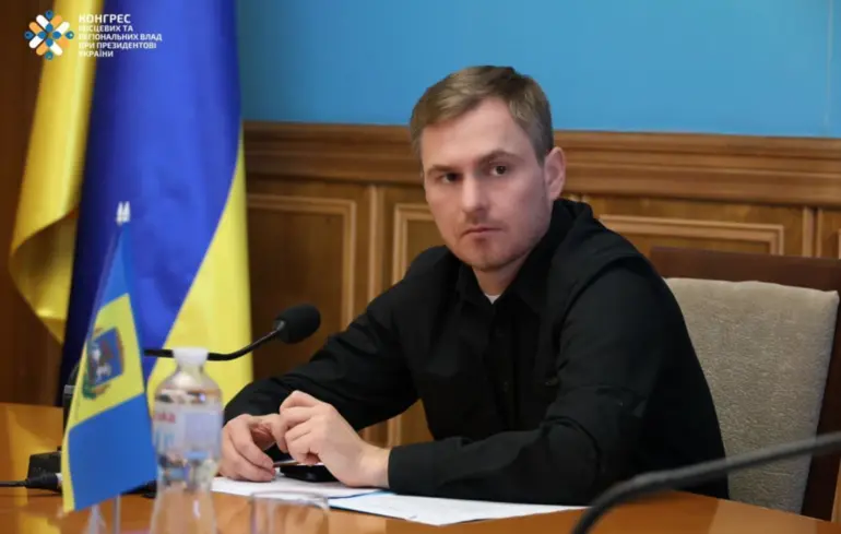 Участь в АТО та зв'язки з "ручним" суддею: що відомо про нового генпрокурора Руслана Кравченка