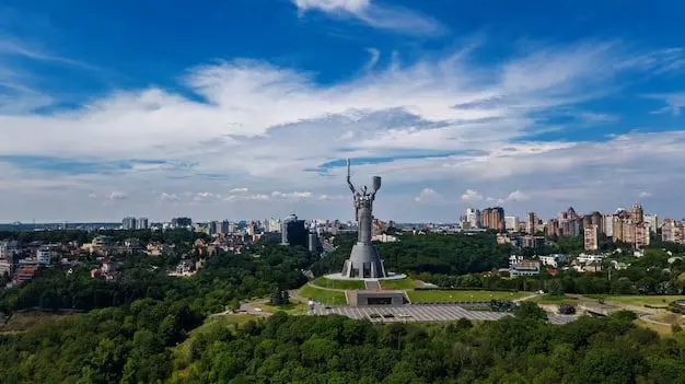 Червень у Києві виявився прохолоднішим за кліматичну норму