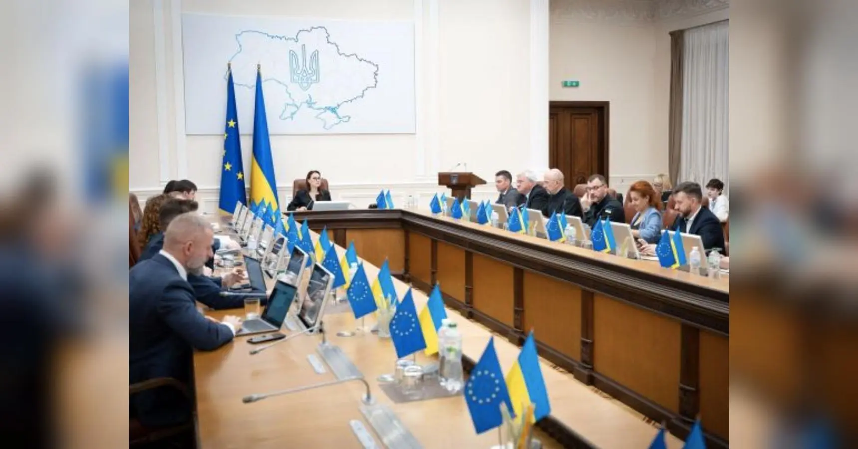 Плюс 50% вчителям, 35 тисяч лікарям і подвійні стипендії студентам: що ще уряд затвердив у бюджеті-2026