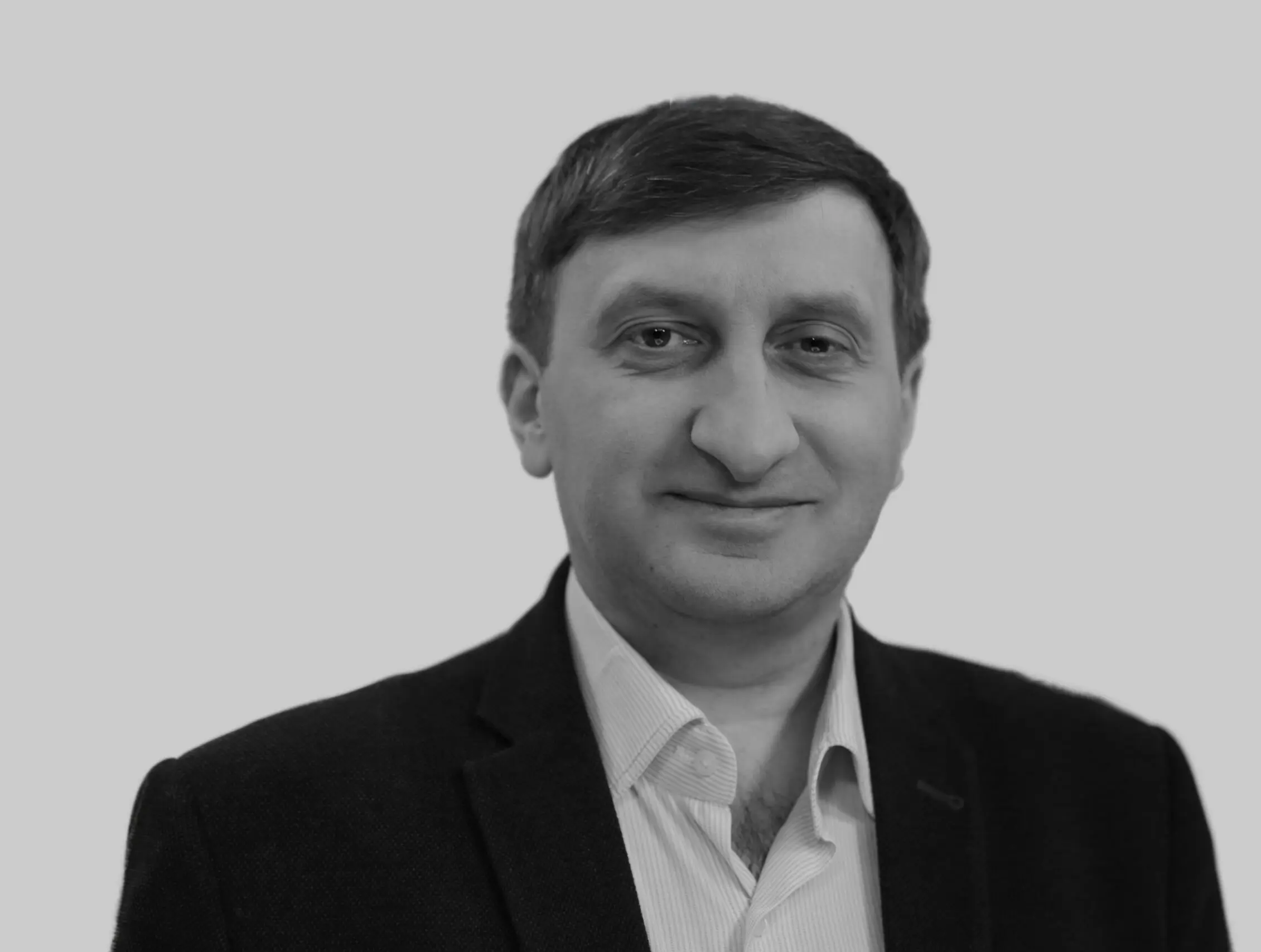 Почему артистам и политикам мы не должны прощать бегство во время войны