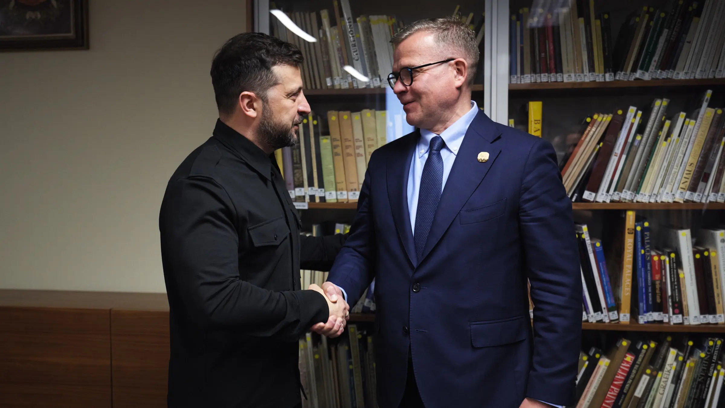 Зеленський розповів прем'єру Фінляндії про проєкт "Лінія дронів"