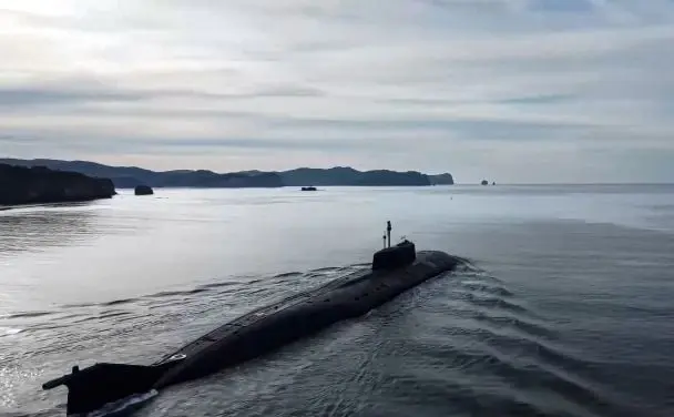 Спільне патрулювання російського та китайського підводних човнів у