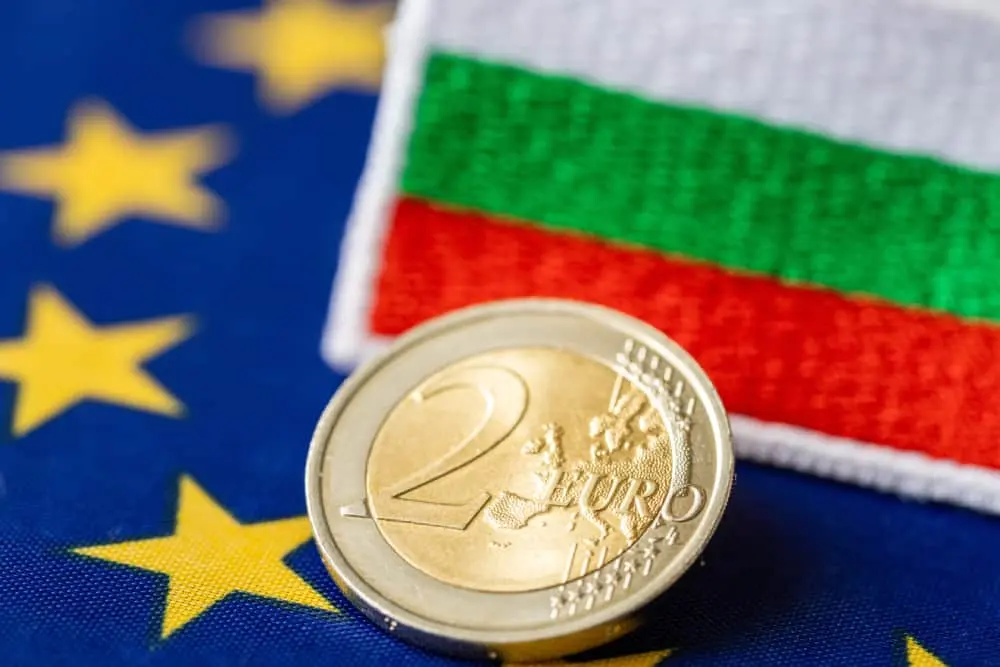 ЄС дав Болгарії зелене світло для переходу на євро з 2026 року