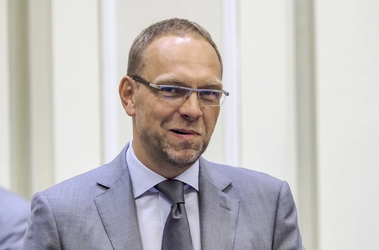Рада создала следственную комиссию по коррупции в правоохранительных органах и судах