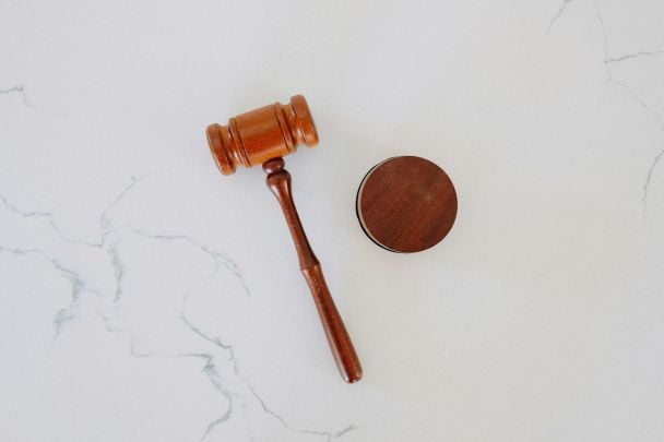 Немовля з вадою серця загинуло через небажання матері його лікувати: яке покарання загрожує жінці