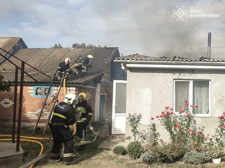 На Вінниччині горів будинок через коротке замикання електромережі