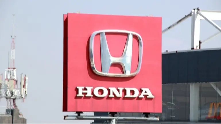Honda скоротила прибуток вдвічі через мита Трампа