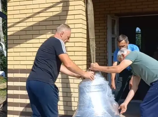 Родина полеглого воїна пожертвувала майже пів мільйона на дзвони для церкви на Вінниччині